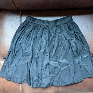 Vintage Black Pleated Skirt Anxiety with a button-Front Design size 7